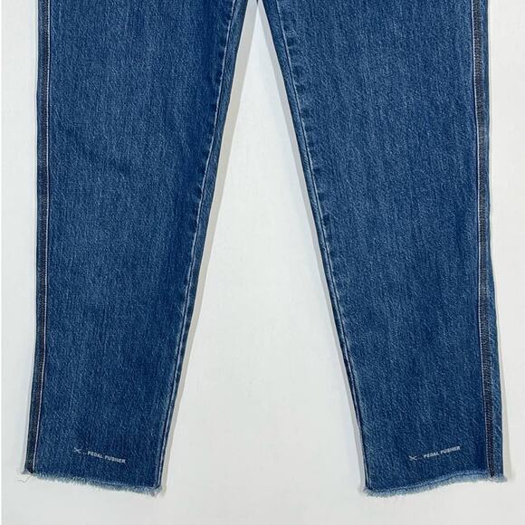 NEW CLOSED Pedal Pusher Historic Indigo Mom Fit Jeans Size 44 (27) High Waist - Picture 4 of 11